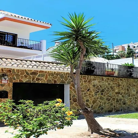 Luxury By The Holiday home Benalmadena